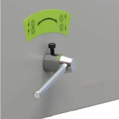 Vue détaillée du bouton de réglage de la pression sur la plastifieuse SG-L381, permettant un contrôle précis de la pression appliquée pendant le processus de plastification