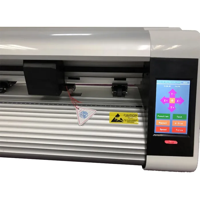 Écran de contrôle de la Machine de Découpe TN59A-CDD avec interface intuitive.