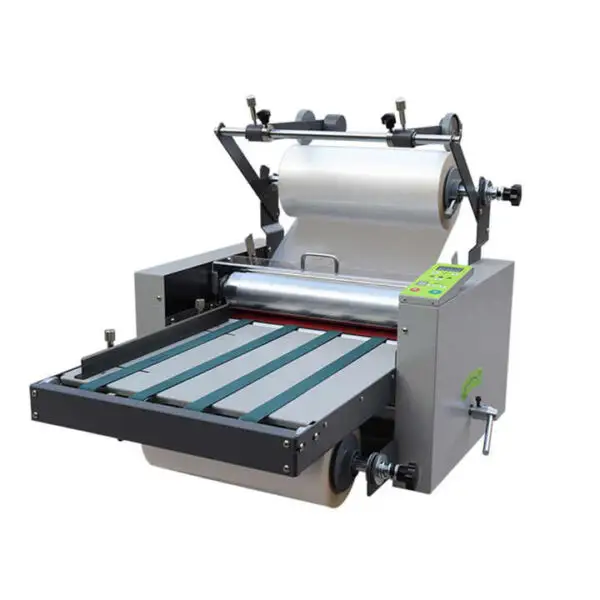 Plastifieuse L-388 avec convoyeur à bandes pour plastification A3 et A4